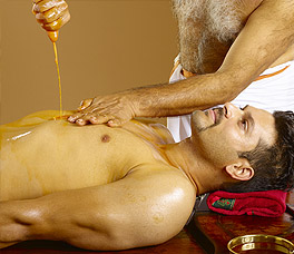 Ayurveda Pizhichil